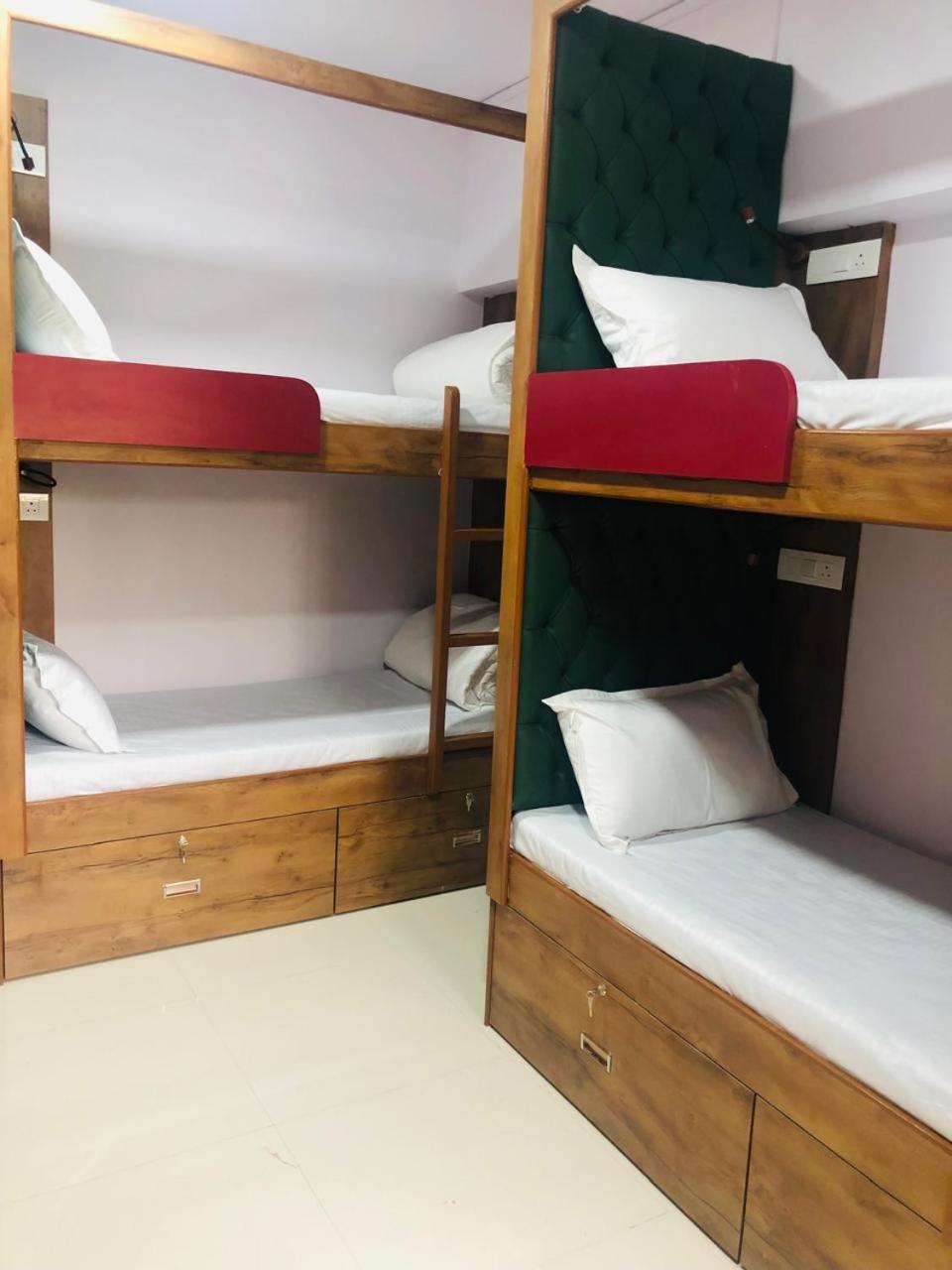 Everest Stays Rooms And Dormitory Bombay Exterior foto
