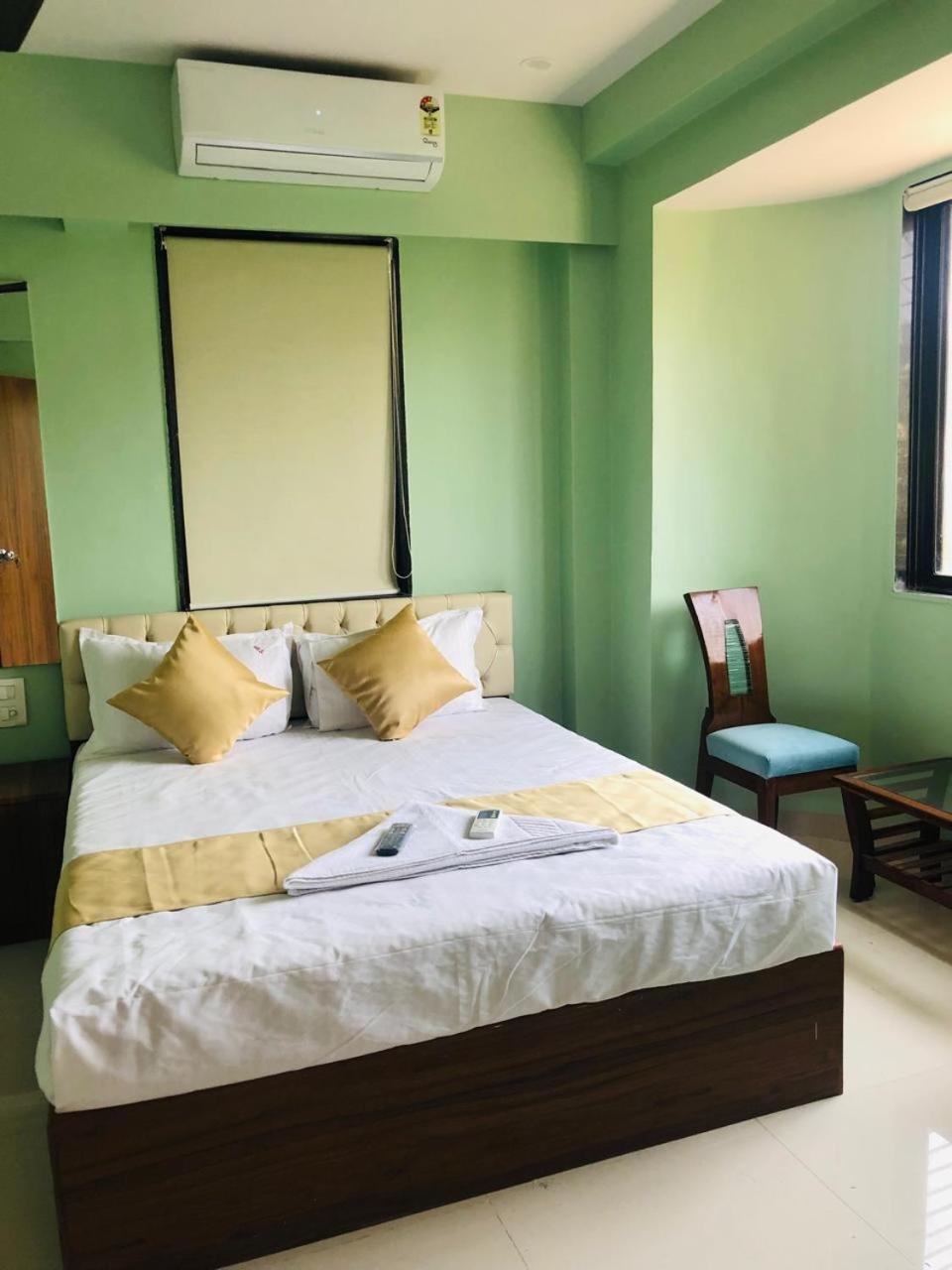 Everest Stays Rooms And Dormitory Bombay Exterior foto