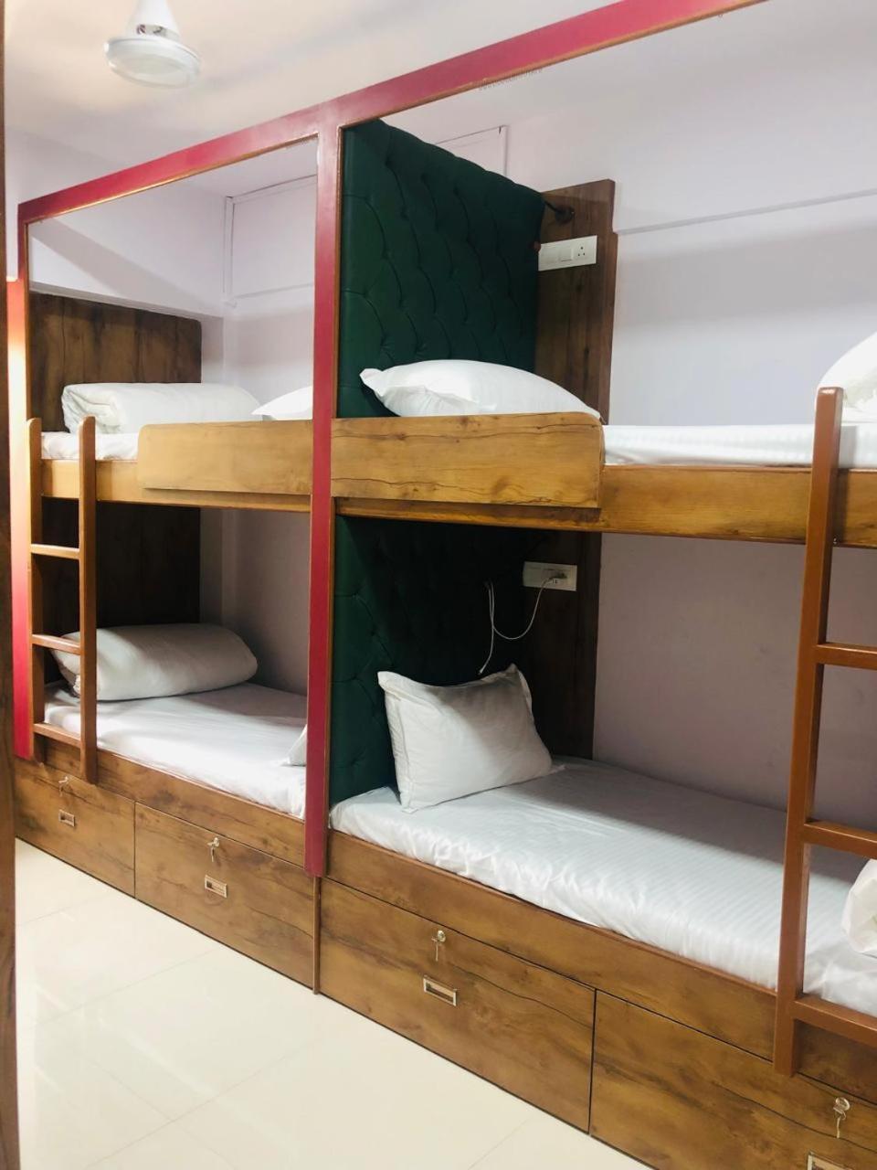 Everest Stays Rooms And Dormitory Bombay Exterior foto